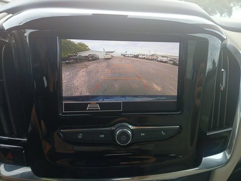 Used 2023 Chevrolet Traverse LS AWD/4WD image 21