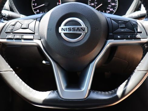 Used 2021 Nissan Sentra SV FWD image 54