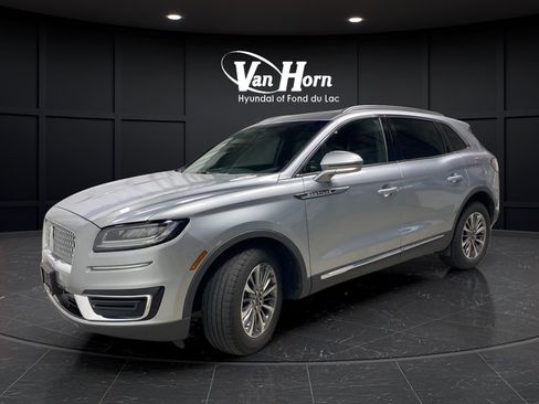 Used 2020 Lincoln Nautilus Premier w/ Equipment Group 101A AWD/4WD image 3