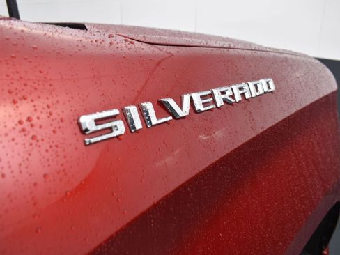 Certified 2022 Chevrolet Silverado 1500 Custom image 32