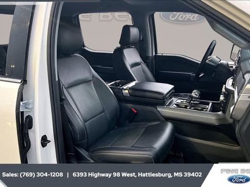 Used 2023 Ford F150 Lariat w/ Trailer Tow Package image 6