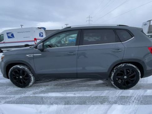 Used 2022 Volkswagen Taos SE image 5