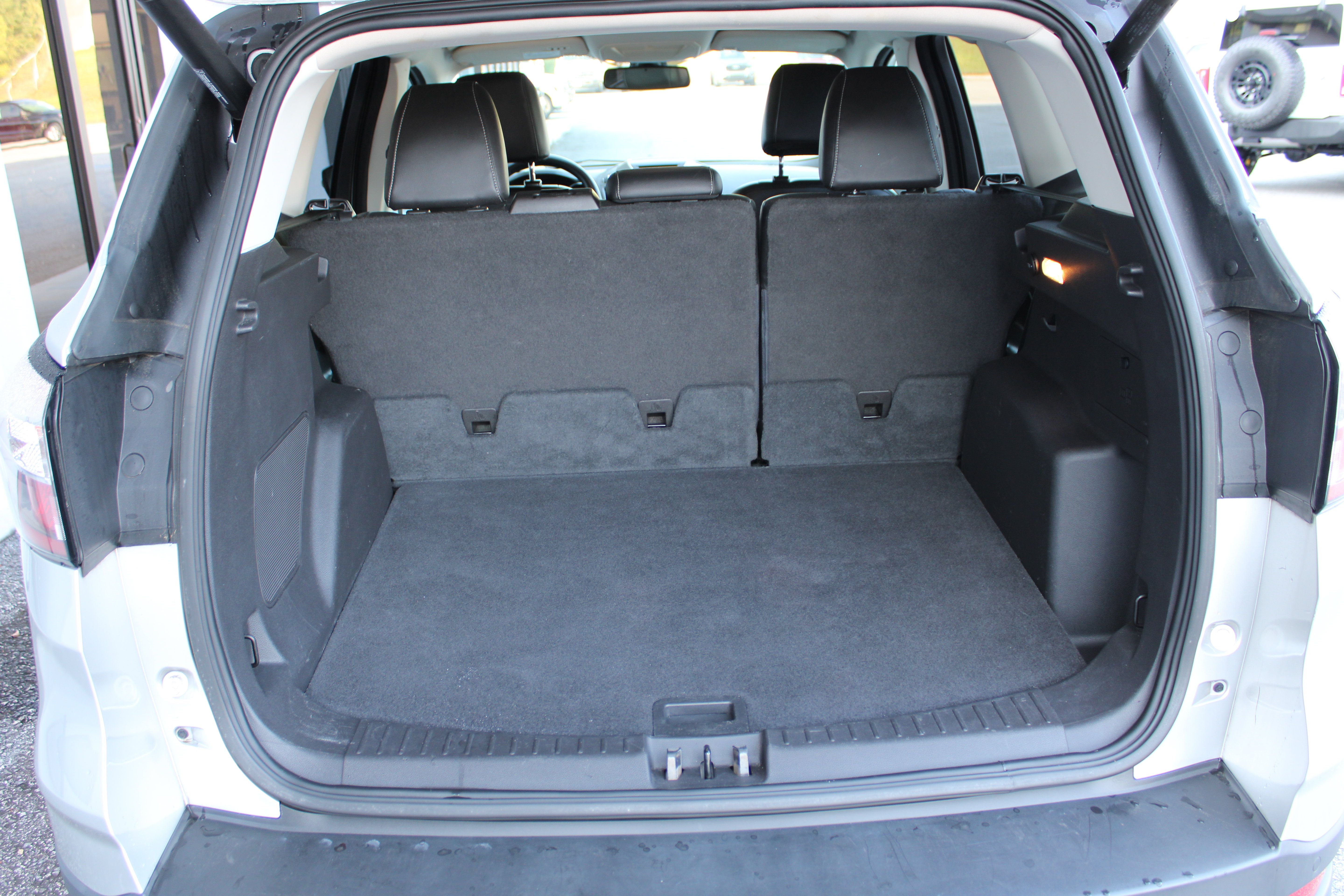 Used 2017 Ford Escape Titanium FWD image 9