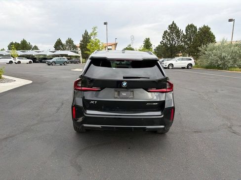 Used 2023 BMW X1 xDrive28i w/ Premium Package AWD/4WD image 4