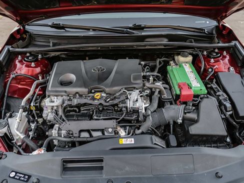 Used 2018 Toyota Camry XLE image 48