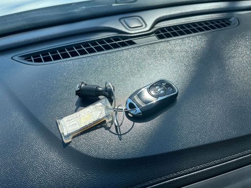 Used 2025 Buick Encore GX Preferred FWD image 21