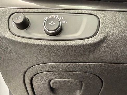 Used 2018 Buick Encore Preferred FWD image 41
