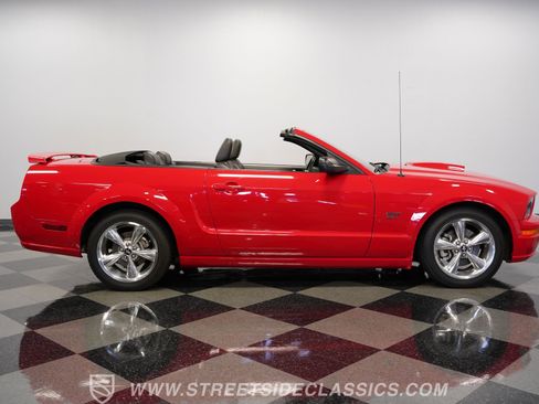 Used 2007 Ford Mustang GT Premium image 15