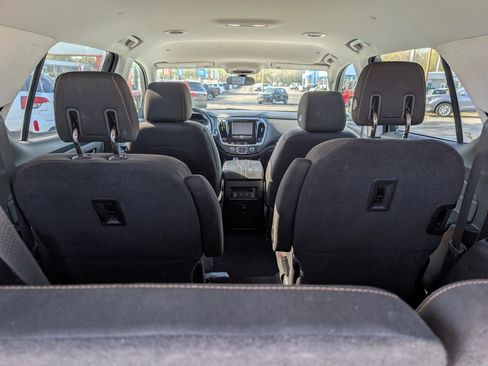 Used 2018 Chevrolet Traverse LT image 6