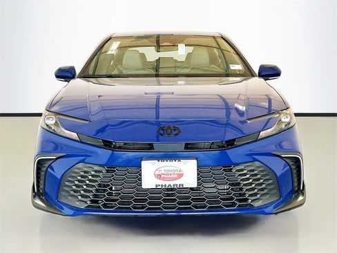 New 2026 Toyota Camry SE image 2