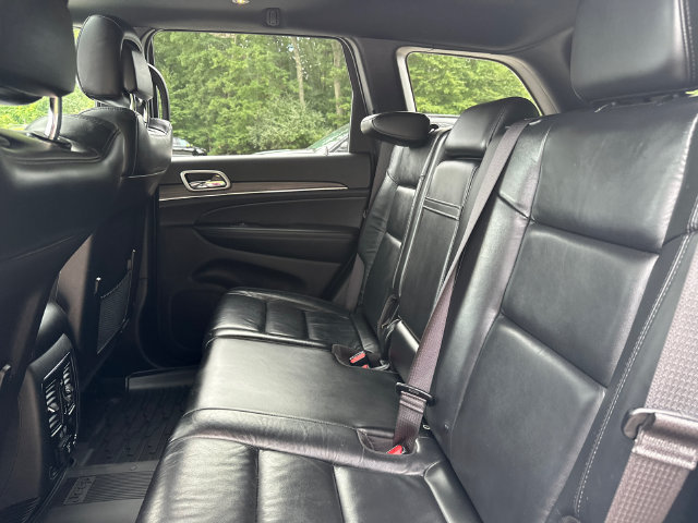 Used 2021 Jeep Grand Cherokee Limited AWD/4WD image 18