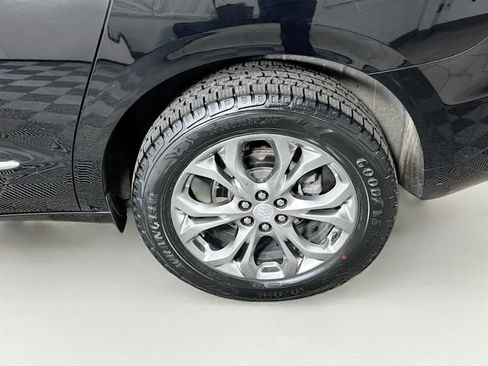 Used 2021 Buick Enclave Avenir w/ Avenir Technology Package image 27