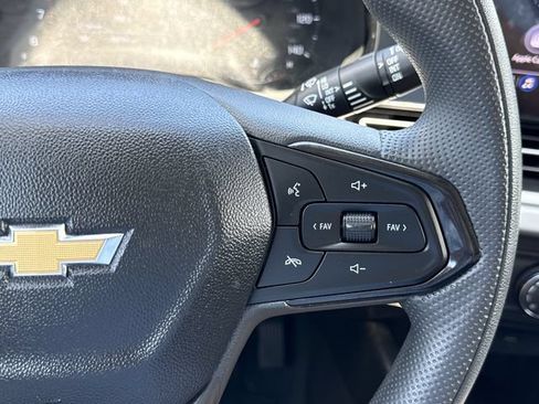 Used 2024 Chevrolet Trax LS w/ LS Convenience Package FWD image 14