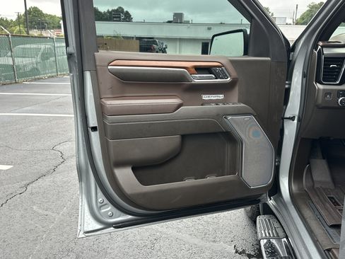 Used 2023 GMC Sierra 1500 Denali w/ Technology Package AWD/4WD image 37