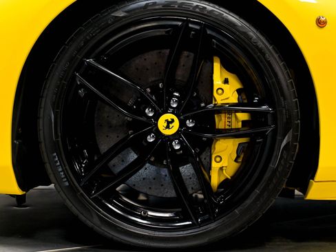 Used 2017 Ferrari 488 Spider RWD image 51