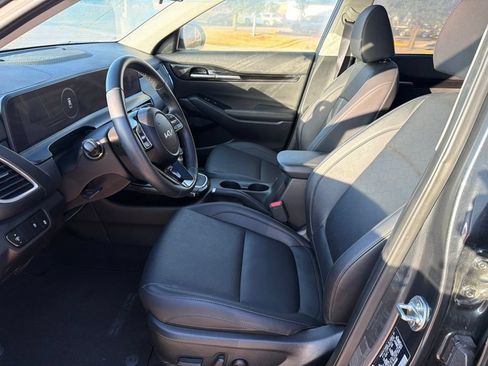 Used 2024 Kia Seltos EX AWD/4WD image 9