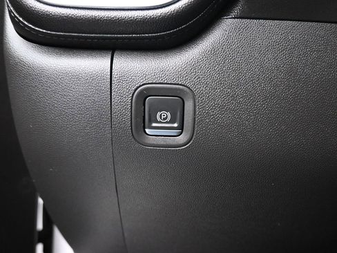 Used 2019 GMC Sierra 1500 SLT w/ SLT Premium Plus Package image 28