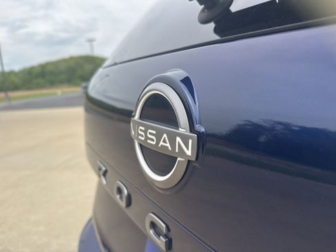 Used 2024 Nissan Rogue SV AWD/4WD image 9