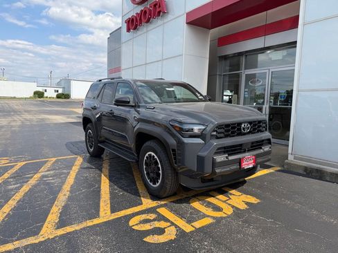 New 2026 Toyota 4Runner TRD Off-Road Premium AWD/4WD image 5