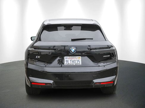 Used 2025 BMW iX xDrive50 w/ Premium Package AWD/4WD image 5