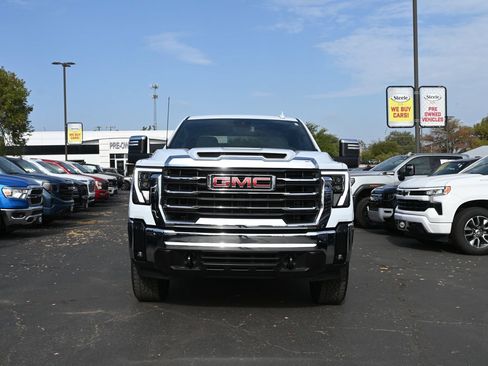 Used 2026 GMC Sierra 2500 SLT AWD/4WD image 2