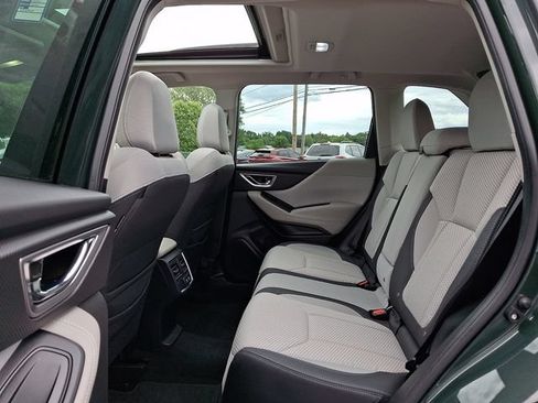 Used 2024 Subaru Forester Premium AWD/4WD image 10