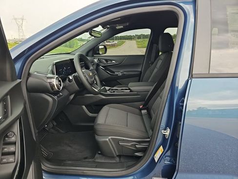 New 2026 Chevrolet Equinox LT w/ Safety and Technology Package AWD/4WD image 19