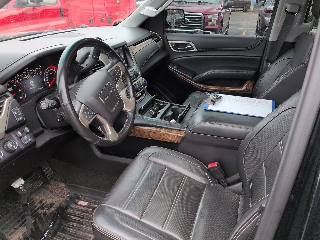 Used 2015 GMC Yukon Denali w/ Open Road Package AWD/4WD image 9