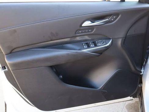 Used 2024 Cadillac XT4 Sport FWD image 19