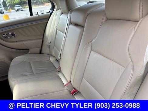 Used 2016 Ford Taurus SEL w/ Equipment Group 201A FWD image 18