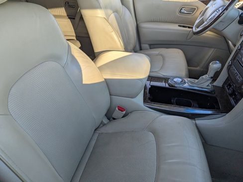 Used 2015 INFINITI QX80 Luxe w/ 22" Wheel Package image 11