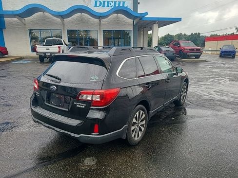 Used 2017 Subaru Outback 2.5i Limited AWD/4WD image 5