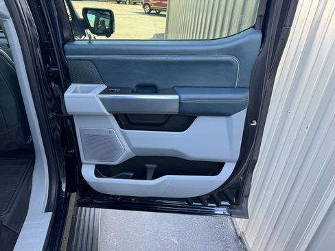 Used 2022 Ford F150 Limited image 37