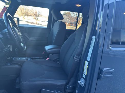 Used 2016 Jeep Wrangler Unlimited Sport w/ Quick Order Package 24S image 10
