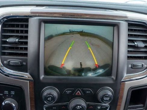Used 2014 RAM 2500 Laramie w/ Convenience Group AWD/4WD image 21