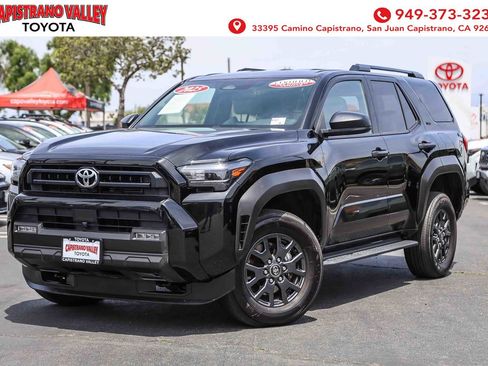 Certified 2025 Toyota 4Runner SR5 AWD/4WD image 1