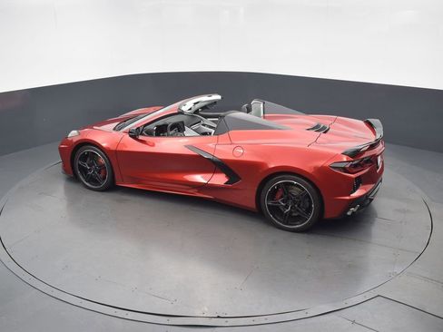 Used 2021 Chevrolet Corvette Stingray Premium Conv w/ Z51 Performance Package image 31
