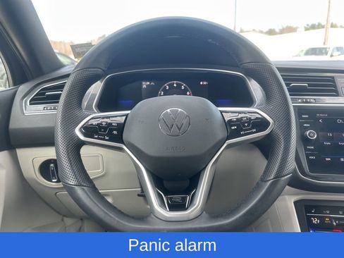 Used 2022 Volkswagen Tiguan SE R-Line image 19