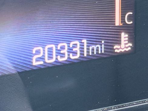 Used 2025 Chevrolet Trax LT image 39