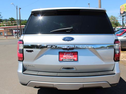 Used 2018 Ford Expedition Limited AWD/4WD image 5