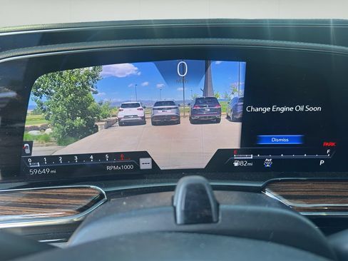 Used 2023 Cadillac Escalade Premium Luxury AWD/4WD image 9