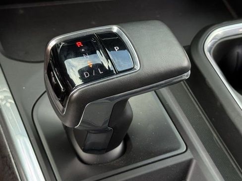 Used 2023 Chevrolet Silverado 1500 LTZ AWD/4WD image 22