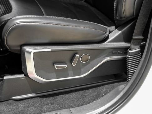 Used 2023 Ford F150 Raptor AWD/4WD image 43
