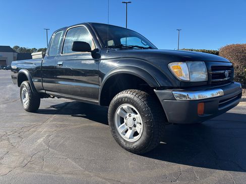 Used 1998 Toyota Tacoma 4x4 Xtracab V6 image 13