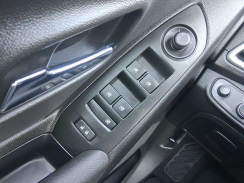 Used 2017 Chevrolet Trax LT AWD/4WD image 20