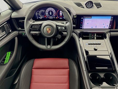 New 2026 Porsche Panamera image 25