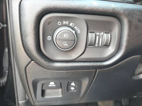 Used 2021 RAM 1500 Laramie AWD/4WD image 13