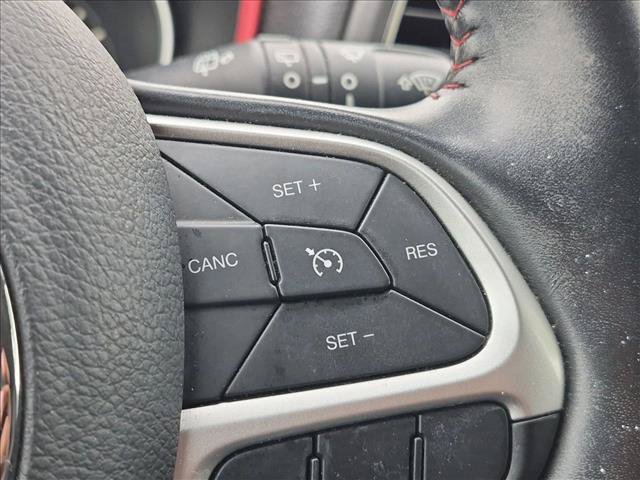 Used 2020 Jeep Compass Trailhawk w/ Cold Weather Group AWD/4WD image 14