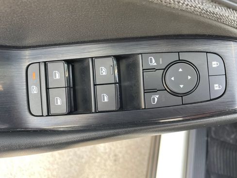 Certified 2023 Nissan Rogue S FWD image 11