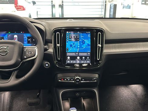 New 2026 Volvo XC40 B5 Plus w/ Climate Package AWD/4WD image 11